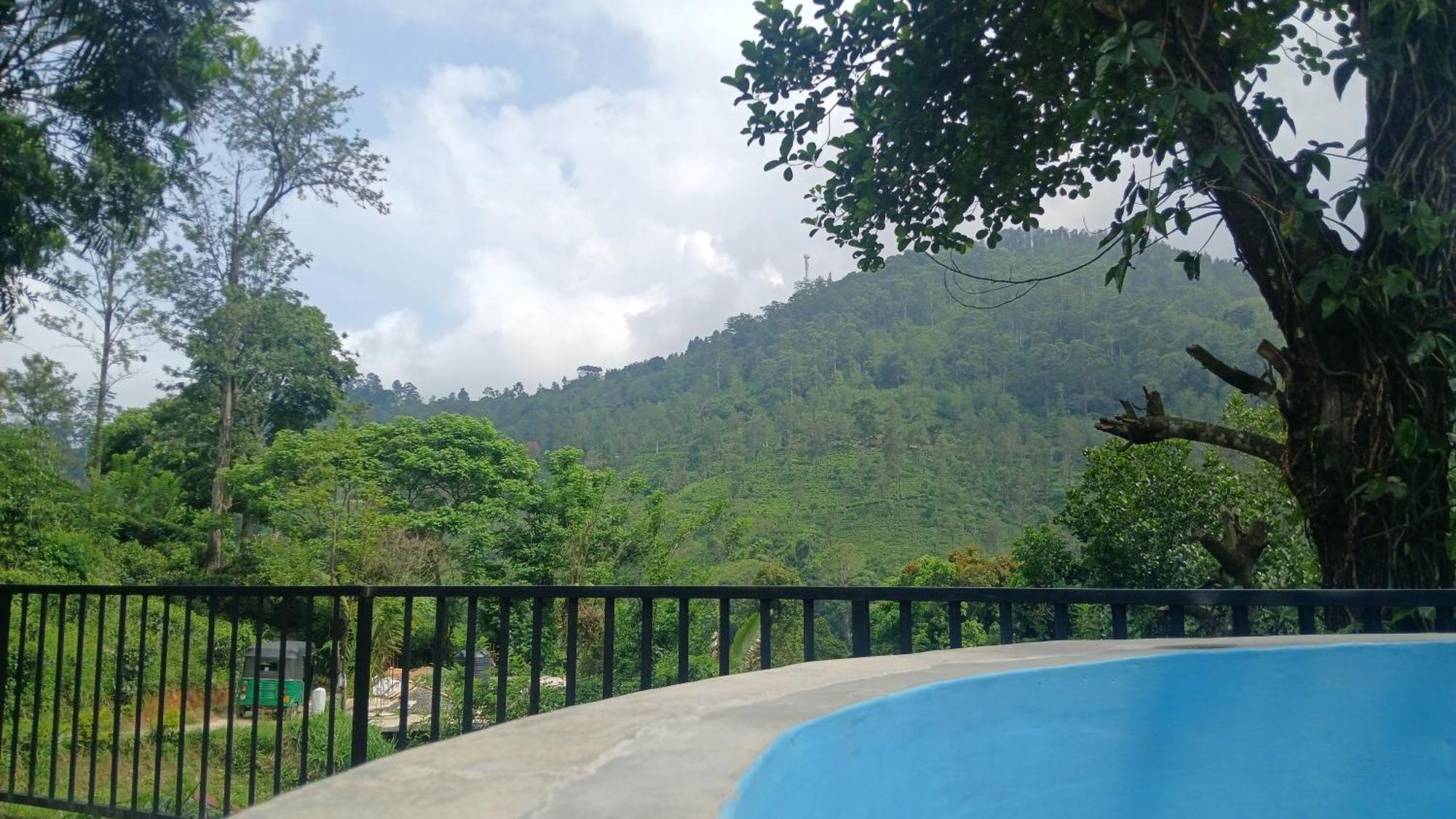 Ella Mount Villa Exterior photo